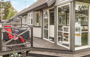 Stunning home in Åhus with WiFi and 2 Bedrooms #852, Åhus